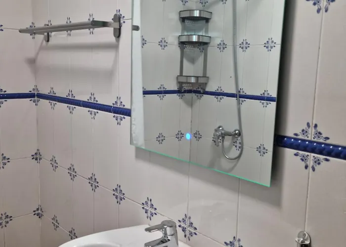 The Yellow House By Rosado Pensión Portimão